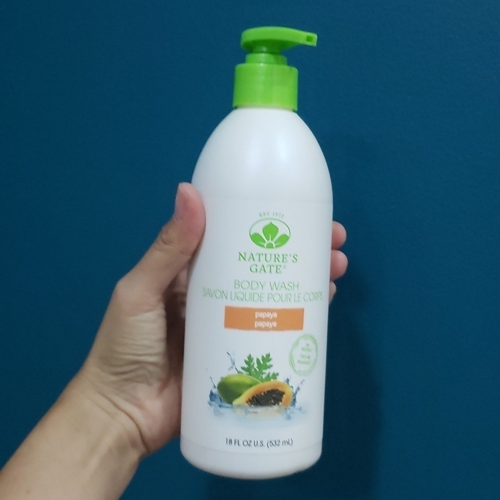 Discontinued and rare nature's gate body wash papaya 18 fl oz 532 mL
